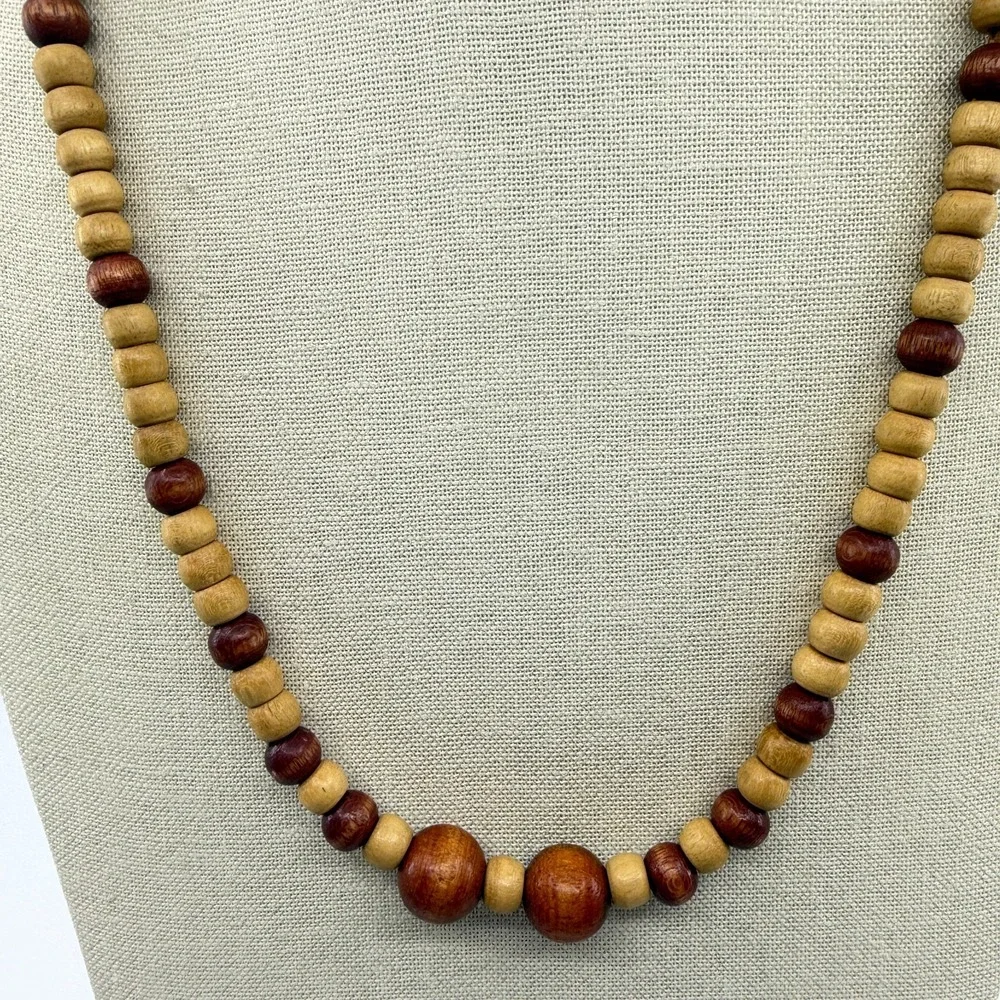 N/A earthy necklace